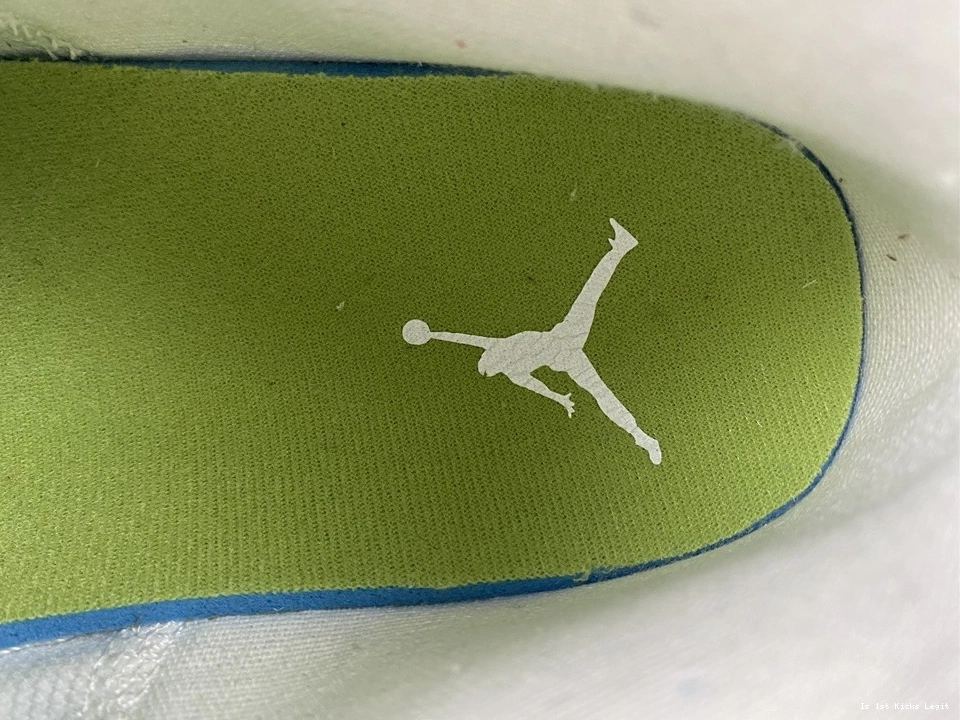 SE Green  (GS) Pastel Grind DJ0338-100 Jordan 1 Vivid Mid 0425